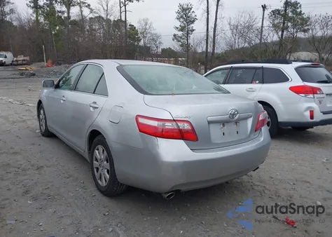 2007 Toyota Camry Xle V6 z USA, uszkodzony, nr VIN JTNBK46K173013055